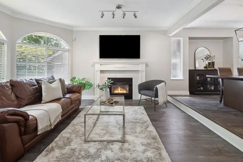 10241 172 STREET - photo 2 of 21