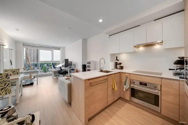 711 13615 FRASER HIGHWAY - photo 2 of 29