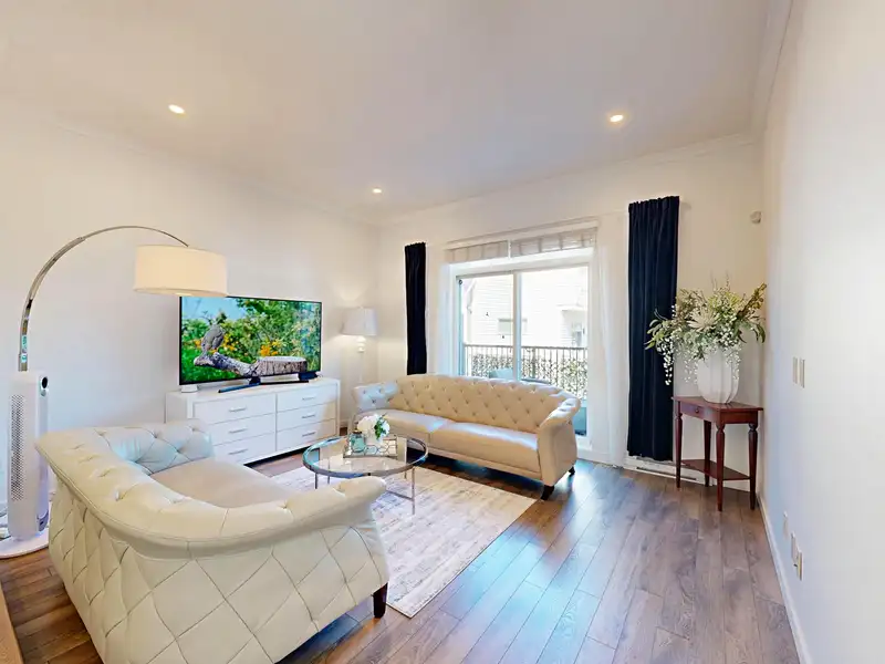130 15230 GUILDFORD DRIVE - photo 2 of 34