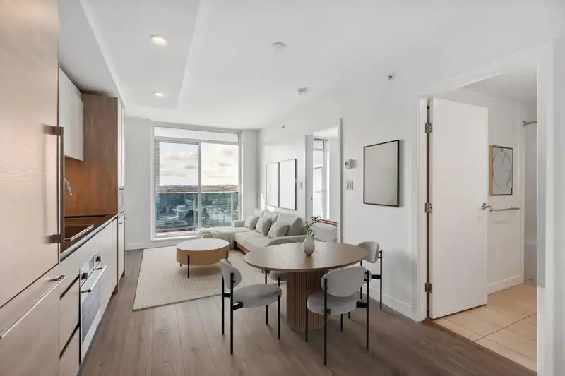 1112 13615 FRASER HIGHWAY - photo 1 of 28