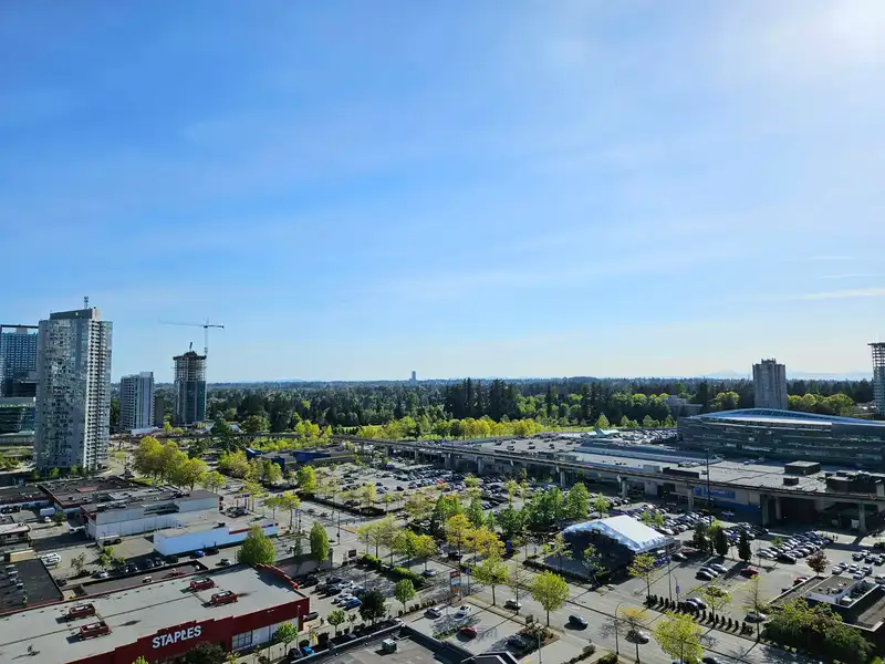 1906 13685 102 AVENUE - photo 4 of 19