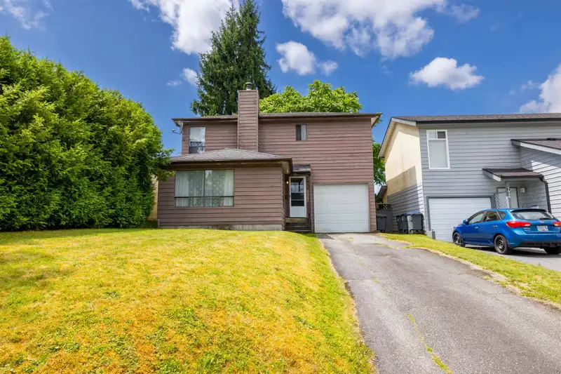 7955 138A STREET - photo 2 of 24