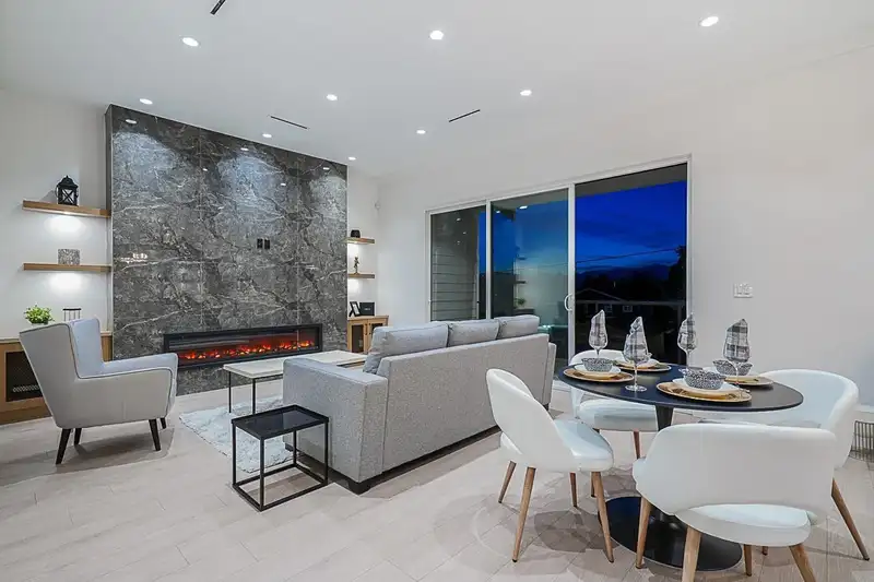 12881 104 AVENUE - photo 4 of 40