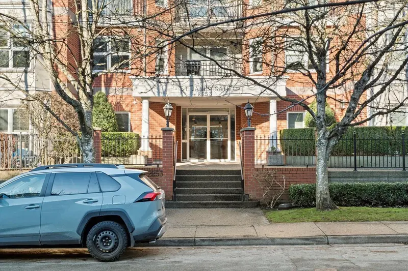 207 2253 WELCHER AVENUE - photo 3 of 25