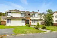 9024 135A STREET - thumbnail 5