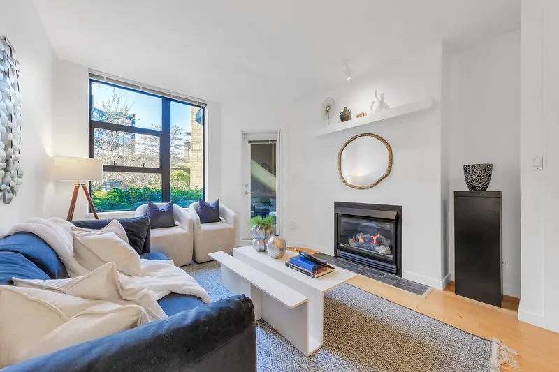 110 2263 REDBUD LANE - photo 2 of 23