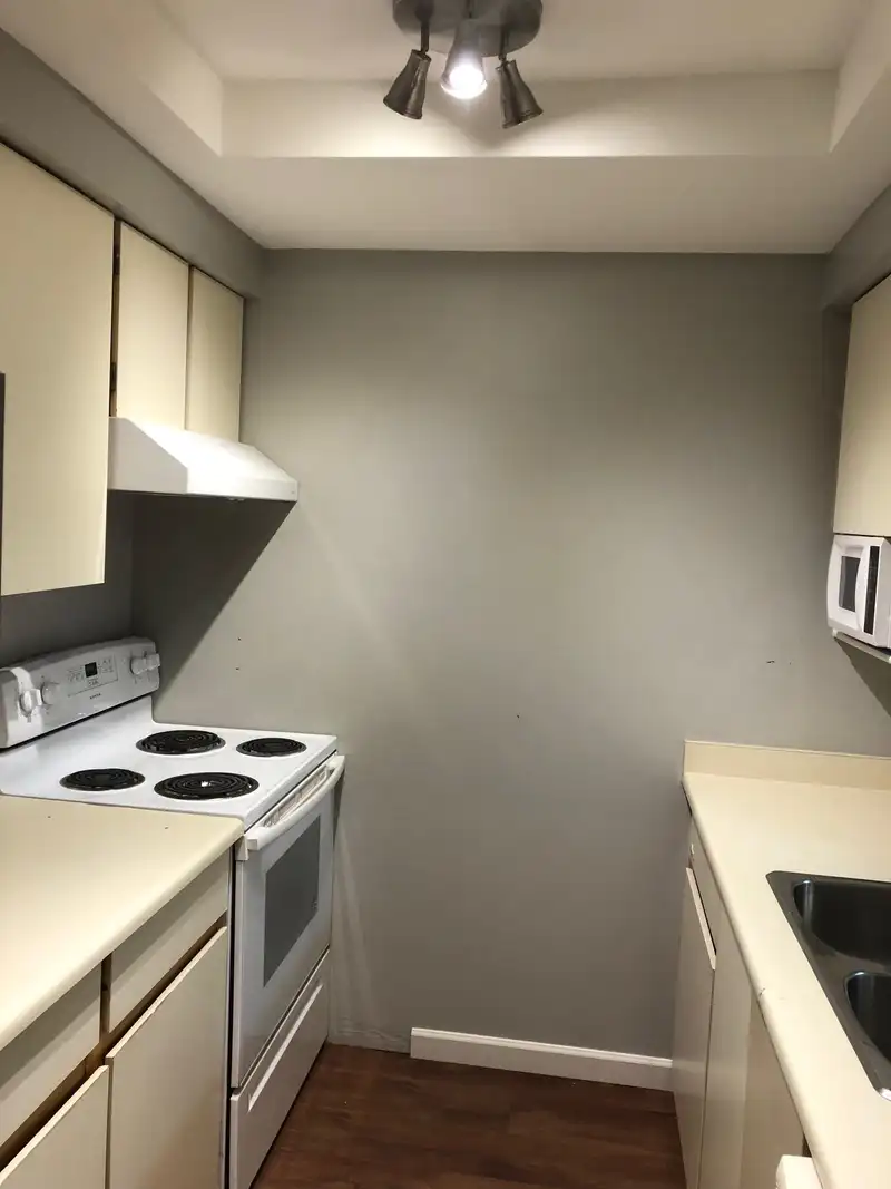 210 9635 121 STREET - photo 3 of 26