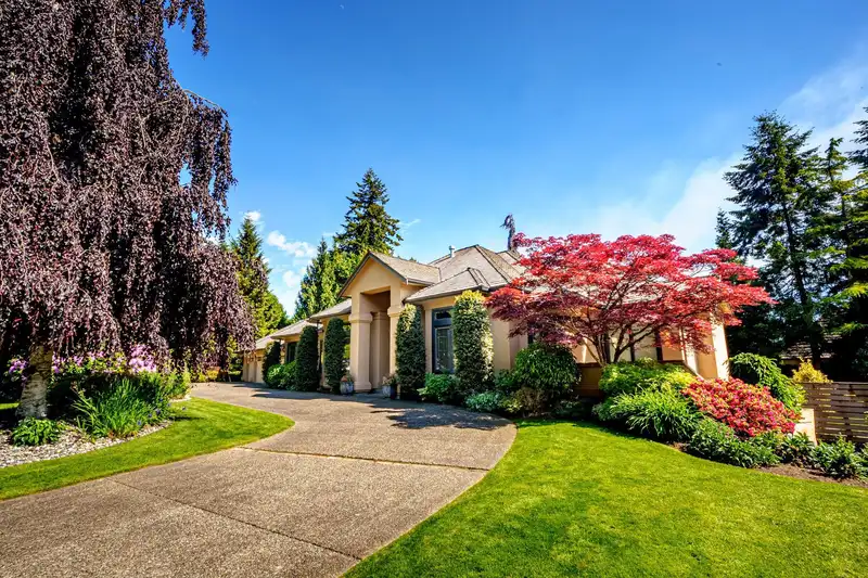 12166 57 AVENUE - photo 1 of 40