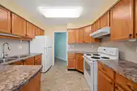 201 13876 102 AVENUE - thumbnail 10