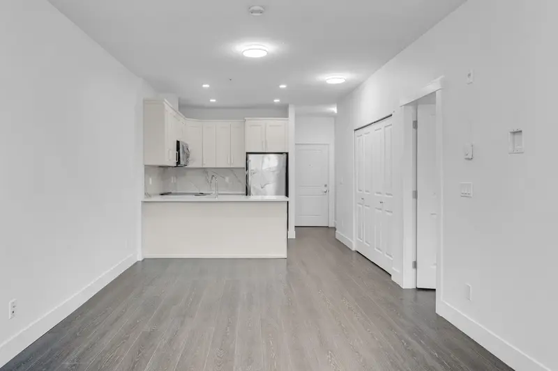 103 9983 E BARNSTON DRIVE - photo 4 of 17