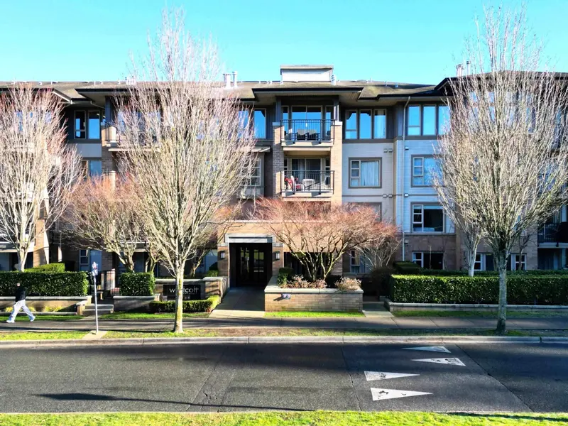 406 2388 WESTERN PARKWAY - photo 4 of 5