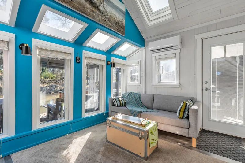 16 20837 LOUIE CRESCENT - photo 4 of 25