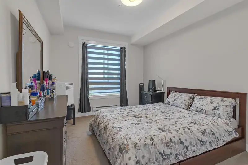 405 14438 72 AVENUE - photo 3 of 5
