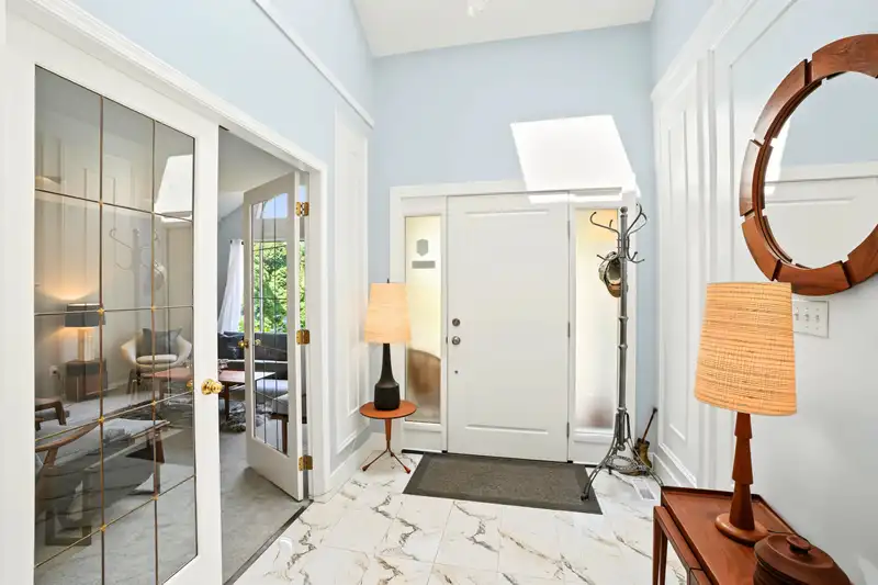 15578 112A AVENUE - photo 3 of 40