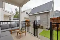 5926 139A STREET - thumbnail 37