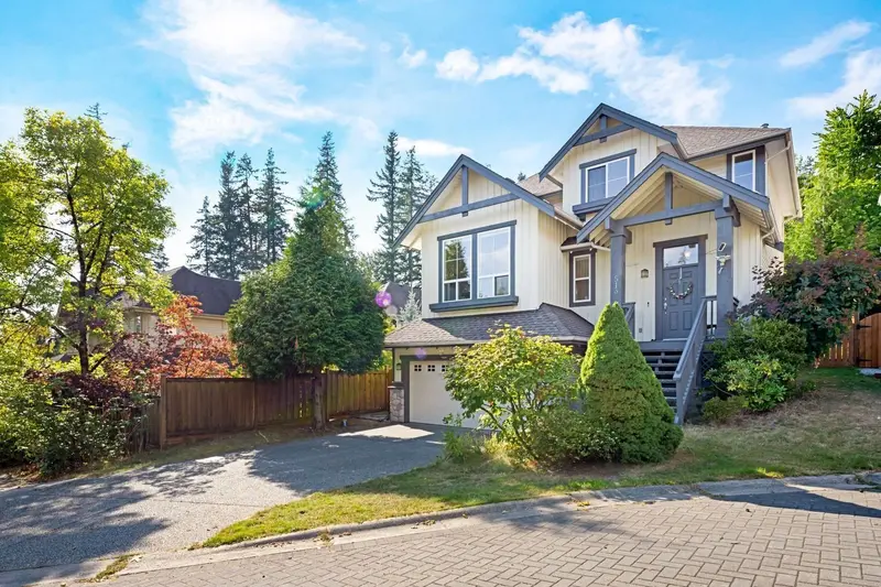 513 FOREST PARKWAY - photo 1 of 25