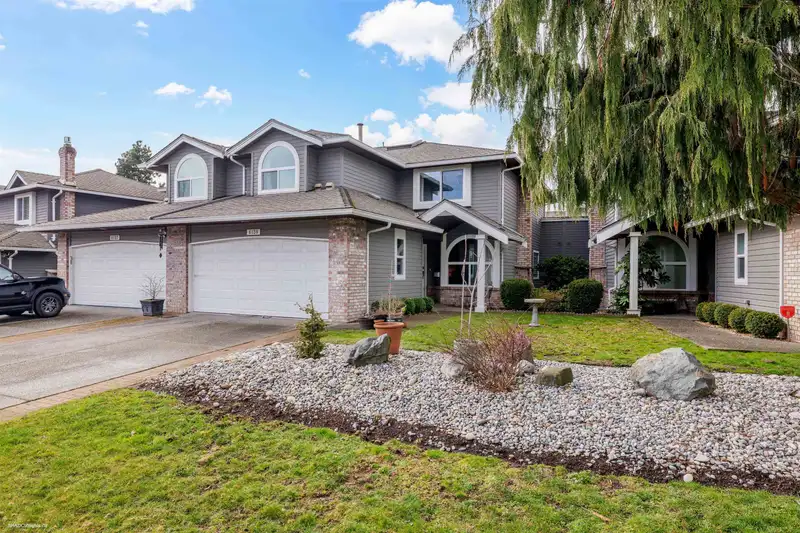 6139 W. BOUNDARY DRIVE - photo 2 of 26