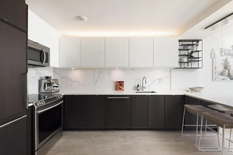 1916 938 SMITHE STREET - photo 4 of 25