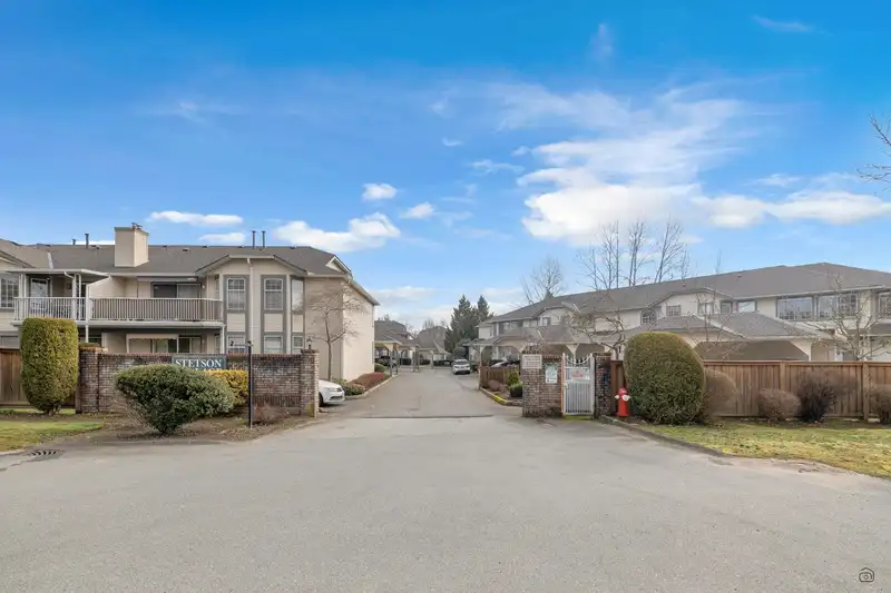 23 5750 174 STREET - photo 2 of 15