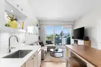518 10838 WHALLEY BOULEVARD - thumbnail 6