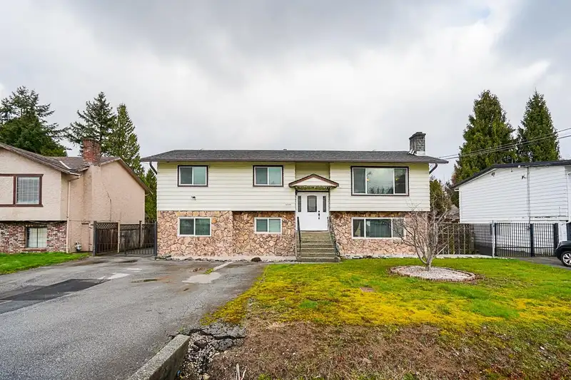 14145 101 AVENUE - photo 2 of 38