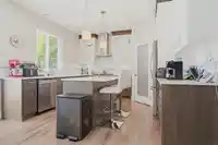 6071 145B STREET - thumbnail 9