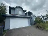 10767 165B STREET - thumbnail 2