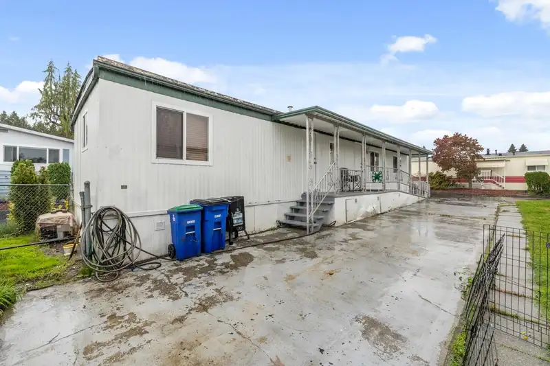 36 8254 134 STREET - photo 3 of 16