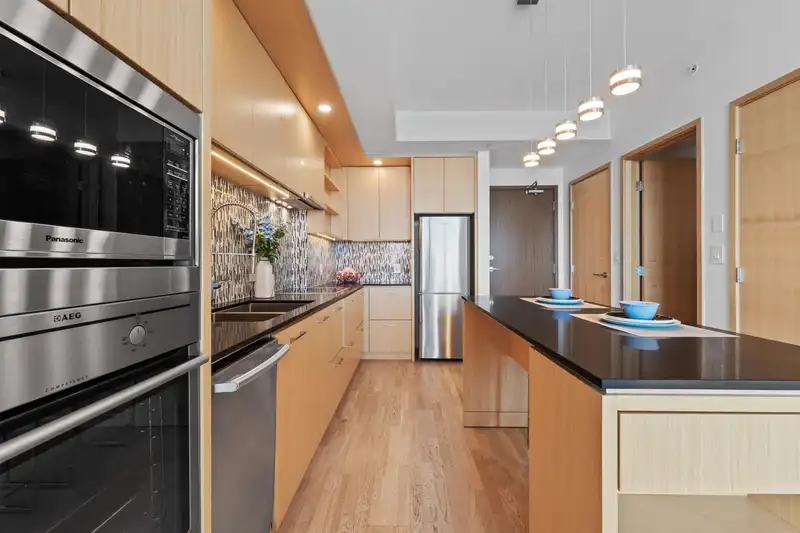 2902 13495 CENTRAL AVENUE - photo 1 of 32