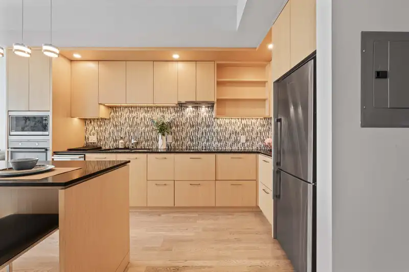 2902 13495 CENTRAL AVENUE - photo 2 of 32