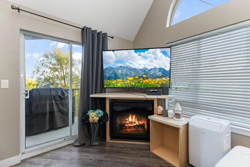 315 32725 GEORGE FERGUSON WAY - photo 2 of 22