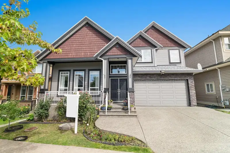14591 59B AVENUE - photo 1 of 37
