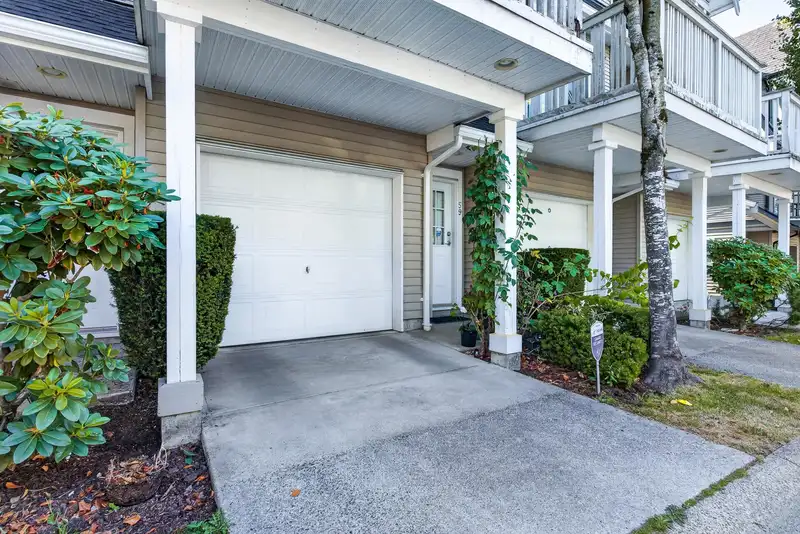 59 8775 161 STREET - photo 4 of 40