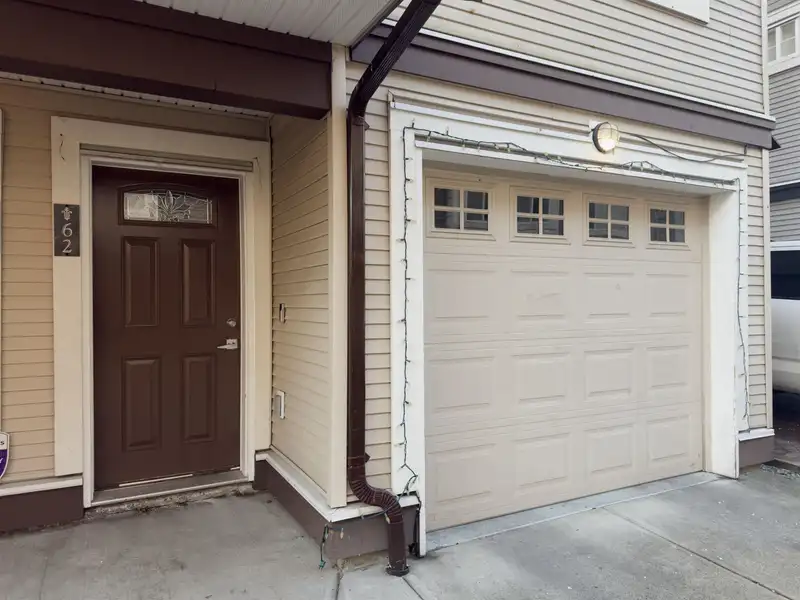 62 7156 144 STREET - photo 4 of 28