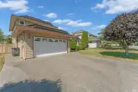 10527 164 STREET - thumbnail 2