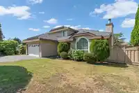 10527 164 STREET - thumbnail 3