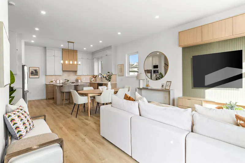 102 16771 21 AVENUE - photo 2 of 25