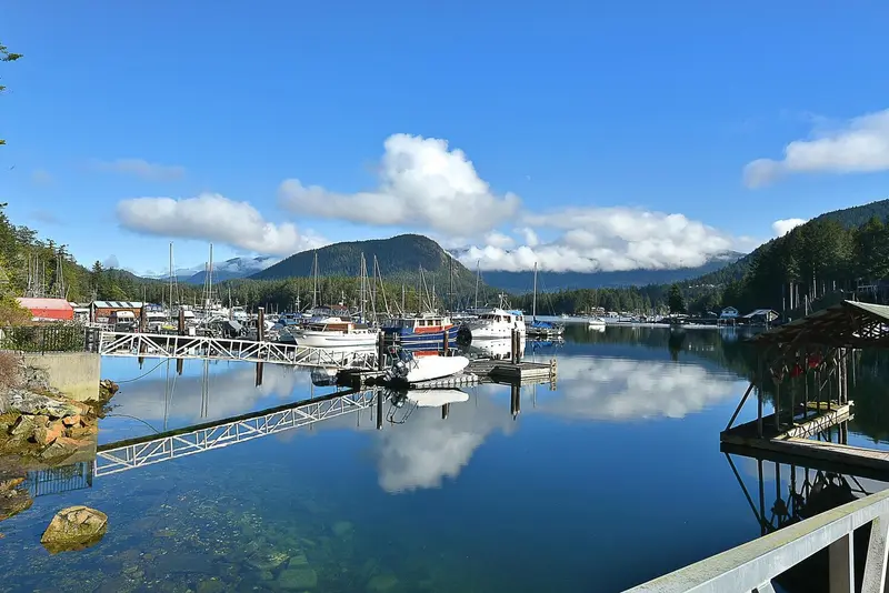 4650 GERRANS BAY ROAD - photo 4 of 25