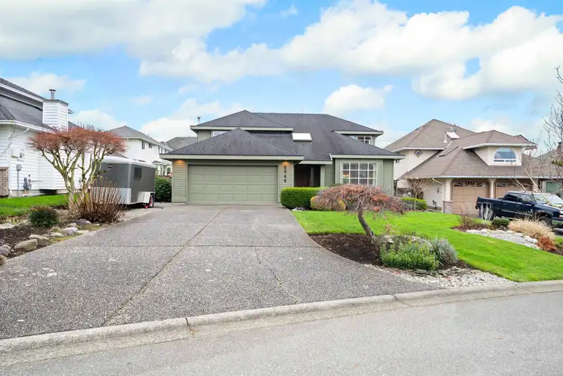 6544 CLAYTONHILL GROVE - photo 3 of 40