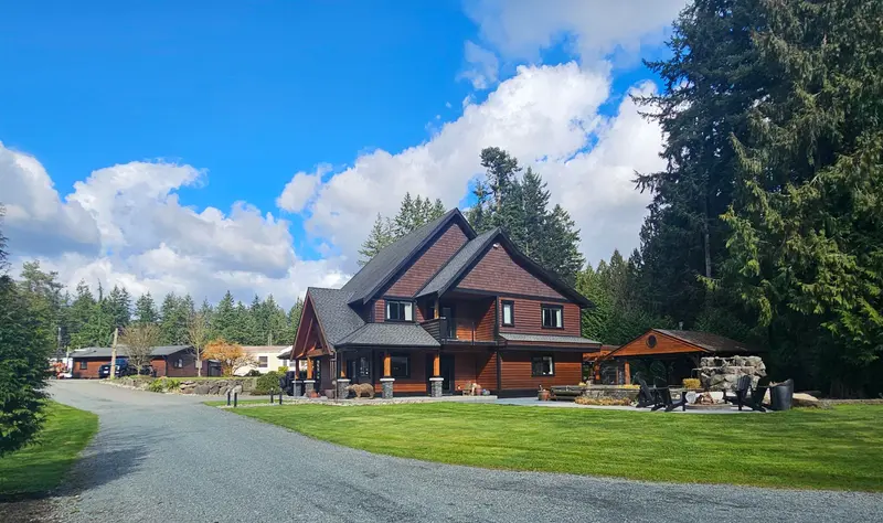 20078 27 AVENUE - photo 2 of 25