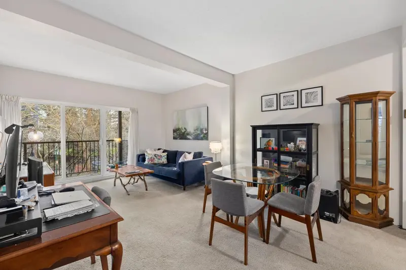 318 1655 NELSON STREET - photo 3 of 21