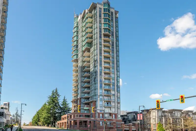 404 13399 104 AVENUE - photo 1 of 25