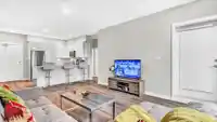 302 10838 WHALLEY BOULEVARD - thumbnail 8