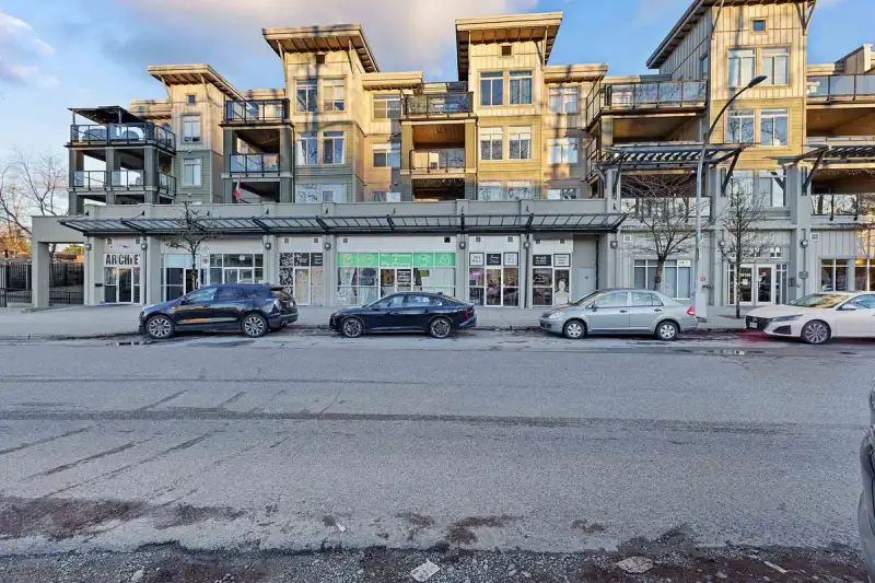 318 10180 153 STREET - photo 1 of 32