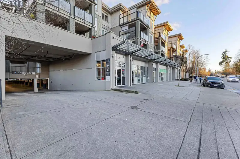 318 10180 153 STREET - photo 2 of 32