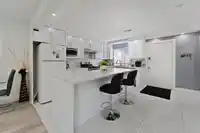 7675 125 STREET - thumbnail 4