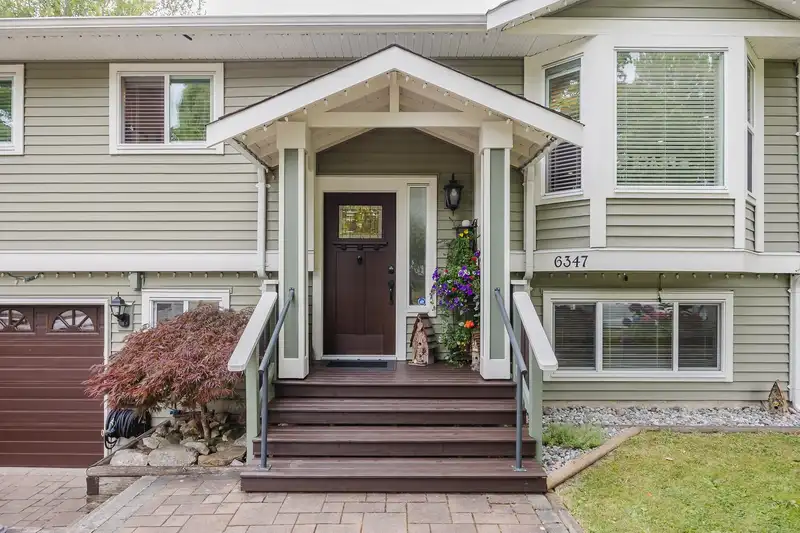 6347 183 STREET - photo 1 of 40