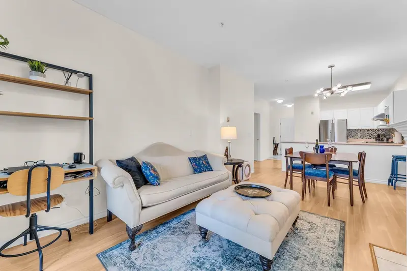 215 2109 ROWLAND STREET - photo 4 of 18