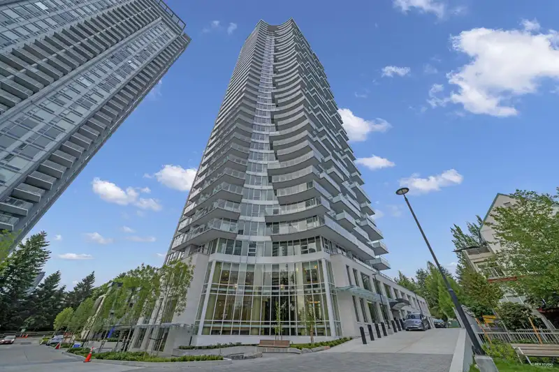 1307 13768 100 AVENUE - photo 1 of 25