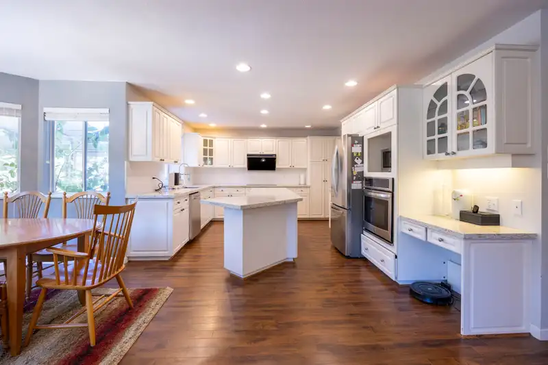 10663 168TH STREET - photo 3 of 39